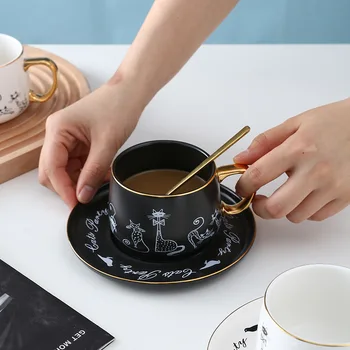 Керамическая кофейная чашка с мультяшным котом и набор блюд с золотой ручкой и ложкой, расписанный золотом, подарок для рук в скандинавском стиле